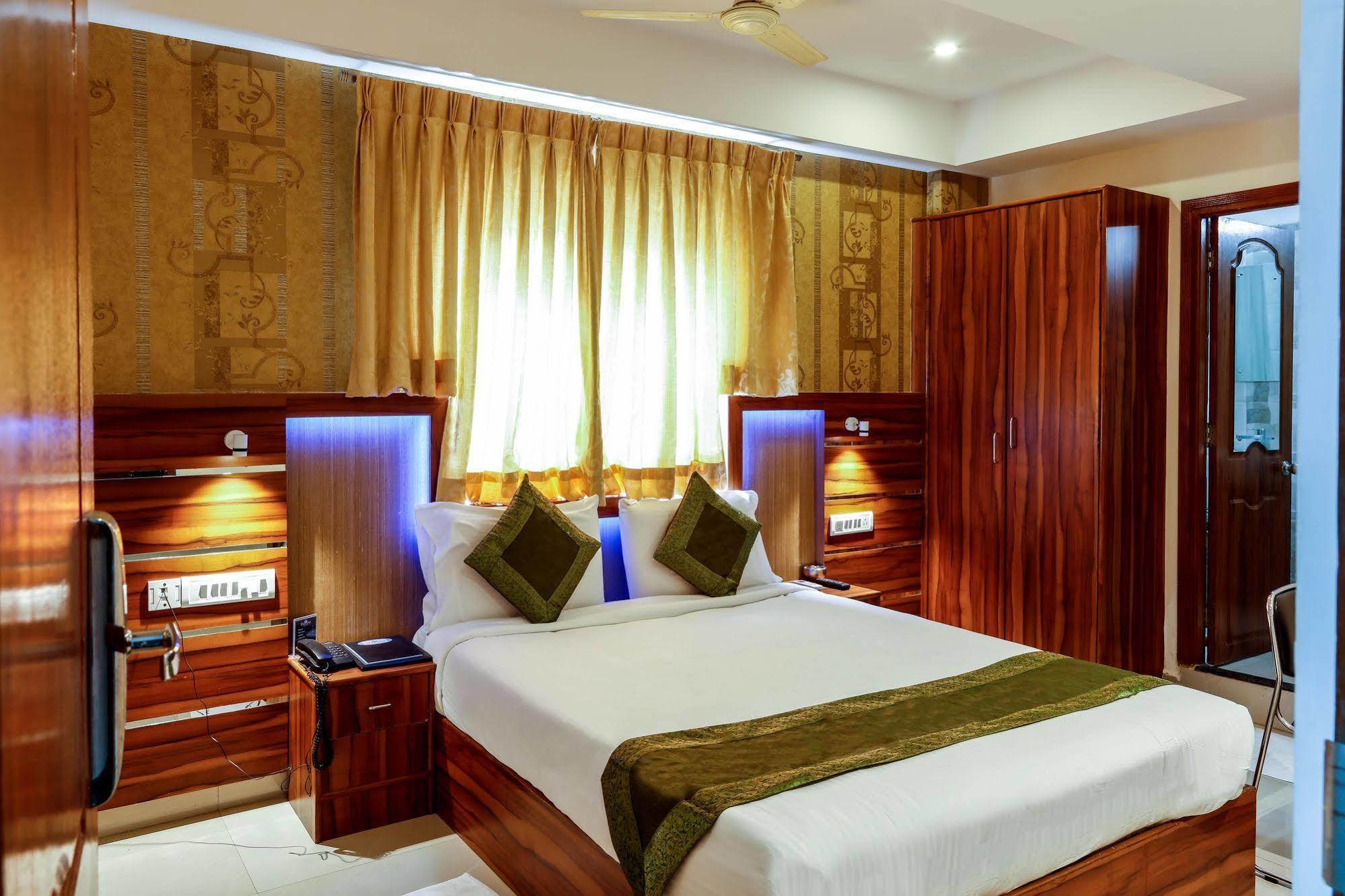 Hotel Treebo Trip Elmas Golden Key Bangalore Exterior foto